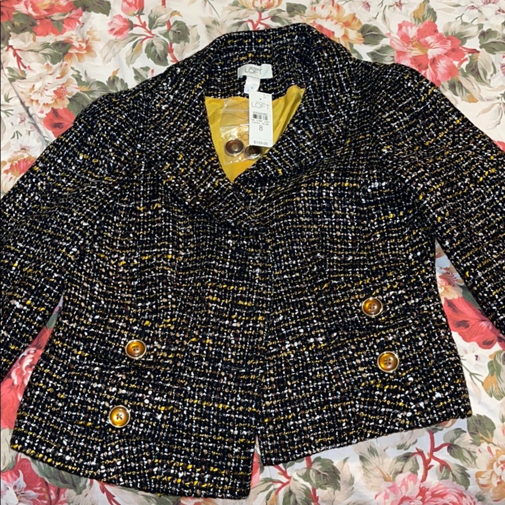 Cropped sleeve blazer